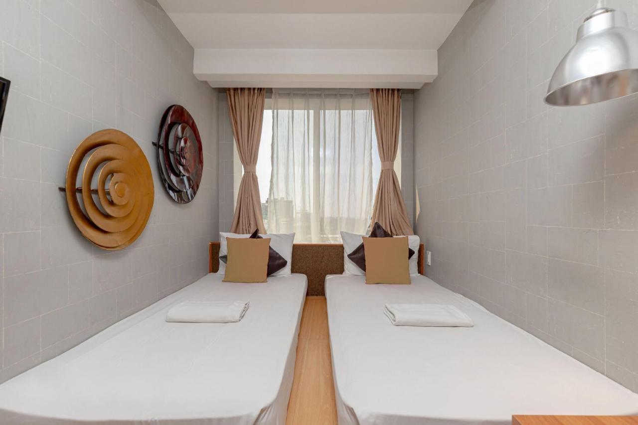 Selah Pods Hotel Manila Pasay Exterior foto